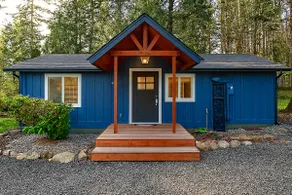 Blueberry Cabin 3bdrm near Alderbrook w/ Hot Tub - Image 2