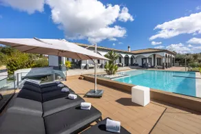 Big Cozy Luxury Pool Villa with childrens Zoo - Image 2