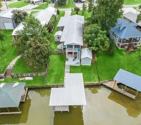 Beautiful Cottage on Lake Livingston - Image 2