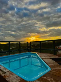 Penthouse with Pool and Enchanting View - Image 2