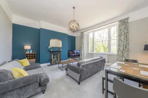 Grand Victorian Apartment in Menai Bridge - Image 3