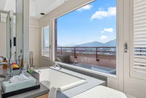 Exclusive 3 Bedroom Luxury penthouse - Image 3