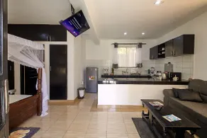 Villa Loisita Studio Apartment Downstairs - Image 4