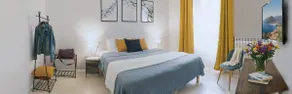 Spacious 2BR Historic City Flat + Free Park 1 min - Image 3