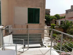 Astoria Apartment, tra storia e mare - Image 4