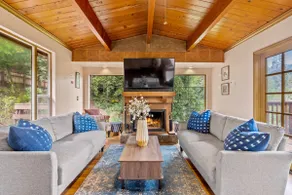 The Cozy Pinecone with Hottub and Deck Forestville - Image 5