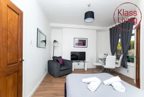 Cosy Apartment by Klass Living Bellshill - Image 5