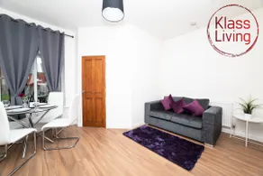 Cosy Apartment by Klass Living Bellshill - Image 2