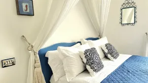 Vicolo23 | Romantic and Newly Reno: 1 min to Beach - Image 5