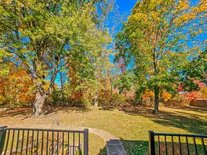 4 BR- Great for Families- Porch and Firepit area - Image 2