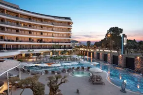 Ultimate Luxury Residence in Turkey: Shine & Prestige - Image 2