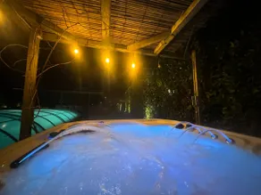 Romantic Getaway with private pool & jacuzzi - Image 4