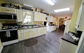 3 Bedroom house near Lexington w/ HOT TUB! - Image 4