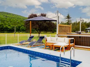 Farmhouse: Hot Tub, Mini Golf, Pickleball, POOL - Image 5