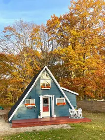 Blue Jay Chalet: Keep calm and chalet on! - Image 2