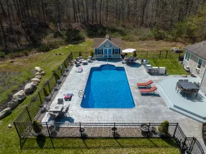 Mansion with Heated Pool Near Ocean - Image 2