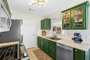 3 Bed House Fenced Yard | Hot Tub & Pet Friendly - Image 5