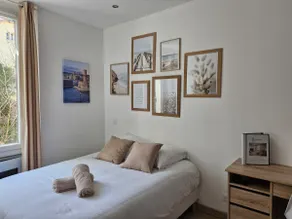 2-star T2 Comfort & Downtown Walking - Image 2
