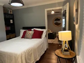 Private Suite, Living Area & Luxury Bathroom - Image 5