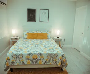 VillaBella Cozy & Bright 1BR | QuietArea + Beaches - Image 4