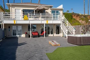 BEACHFRONT COTTAGE LOWER UNIT - Image 3