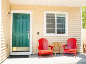 Spacious 4 Bedroom Home w/Private Patio & Hot Tub - Image 5