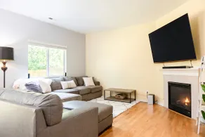 Spacious 4 Bedroom Home w/Private Patio & Hot Tub - Image 3