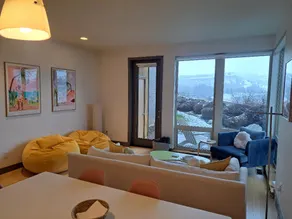 Luxe Modern Condo Columbia Gorge River View - Image 4