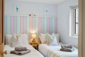 Chic Stylish 3BR House, Central & great for groups - Image 5