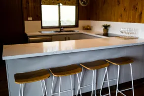 The View, Metung. Cosy, Comfy, Pet friendly & breathtaking views of Bancroft Bay - Image 4