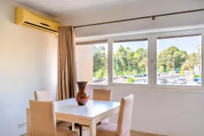Cozy Studio Super Central with Park View - Image 3