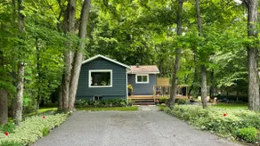 Northern Cottage with Hot Tub, Trent Lakes - Image 2