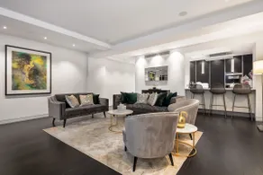 The MayFair Residence Super King Luxury VIP - Image 5