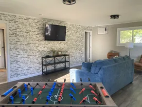 Creekside Haven - Country Stay | 25 min Asheville - Image 2