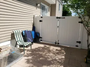 pool & nice S.W. Omaha home! easy access to I-80 hwy - Image 3