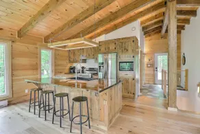 Le Vingt-Deux, wooden chalet/spa/wifi/waterfront - Image 4