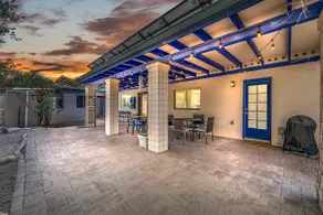 Summer Oasis | Prime Location & Sparkling Pool - Image 2