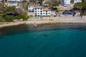 Charming accommodation pieds dans l'eau - Image 2
