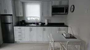 Beautiful apartment in Rimouski with parking - Image 3