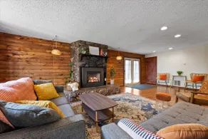 Needles Nest: Secluded Cabin with Hot Tub - Image 5