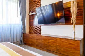 Penthouse with car. Walking distance to the beach - Image 5