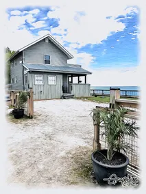 Private Lakefront House with Hot Tub, Kayaks and Beach - Image 2