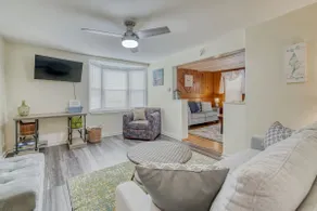 Seabreeze Lakeside Getaway - Image 4