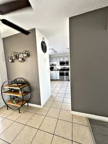 New! 4-bedroom/Pool/Jacuzzi/ PGA Top Golf Course - Image 2
