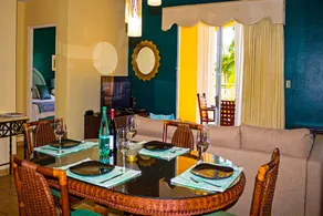 pvCouple Escape, Spacious, Close to Dining, Tennis, Poolside, & Near to Beach - Image 3