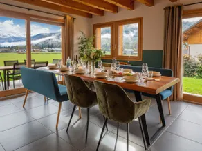 Jacuzzi, pool and breathtaking alpine views - Image 5