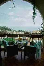 Apartment in Taormina with a view of the sea and the Greek Theater - Image 3