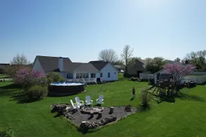 Great home to unwind 15 minutes from Champaign Urbana and University of Illinois - Image 3