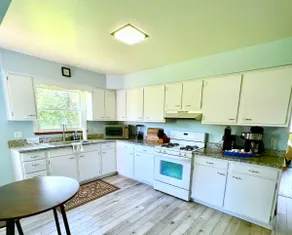 Beautiful Beach Neighborhood Retreat - Image 4