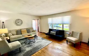 Beautiful Beach Neighborhood Retreat - Image 3